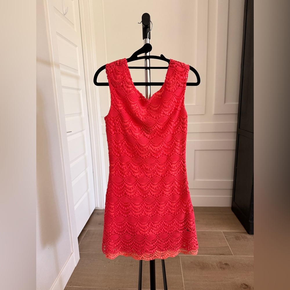 bebe Coral-Red Lace Sleeveless Shift Dress